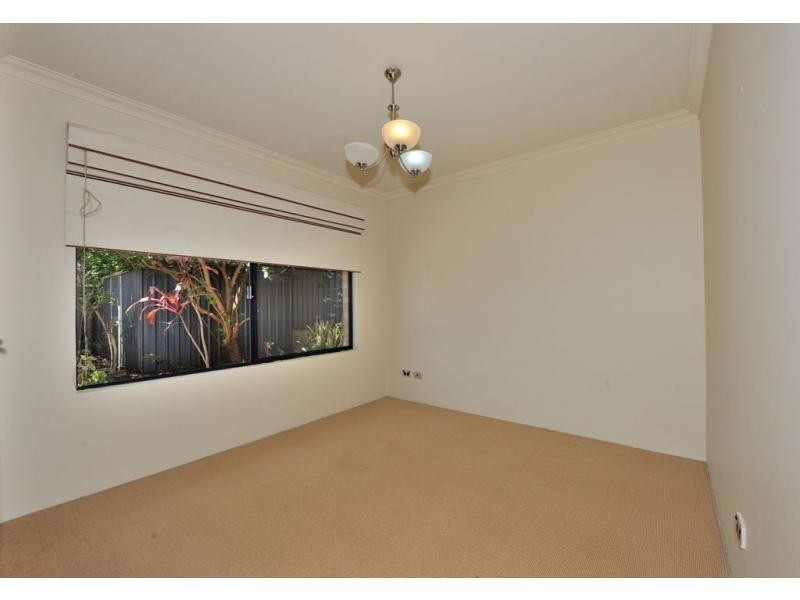 17 Ficifolia Brace, Baldivis WA 6171