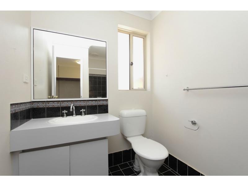 21 Carnock Way, Kinross WA 6028