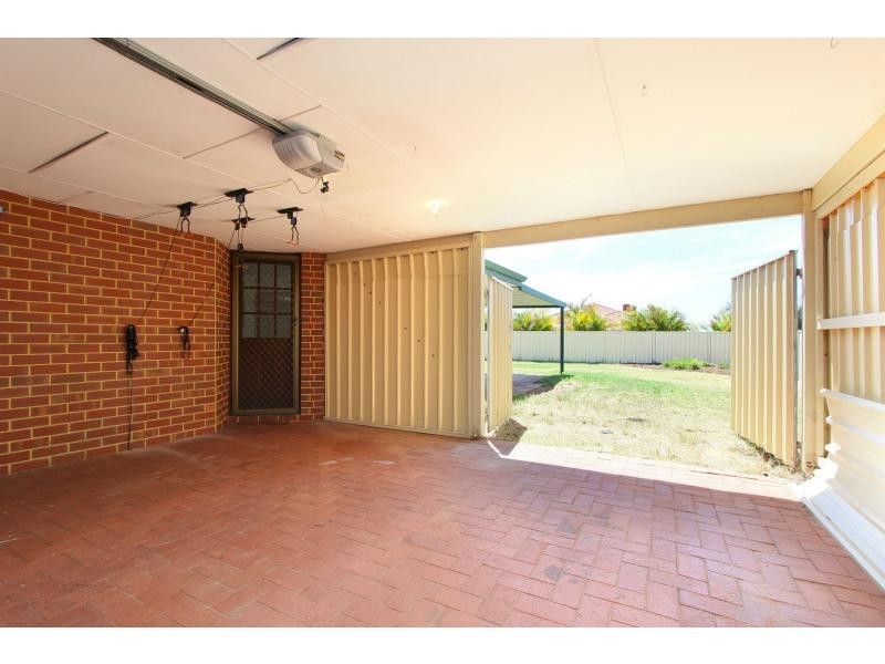 21 Carnock Way, Kinross WA 6028