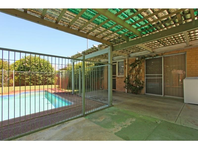 6 Avery Avenue, Dianella WA 6059