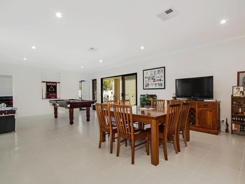 33A Fourth Avenue, Shoalwater WA 6169