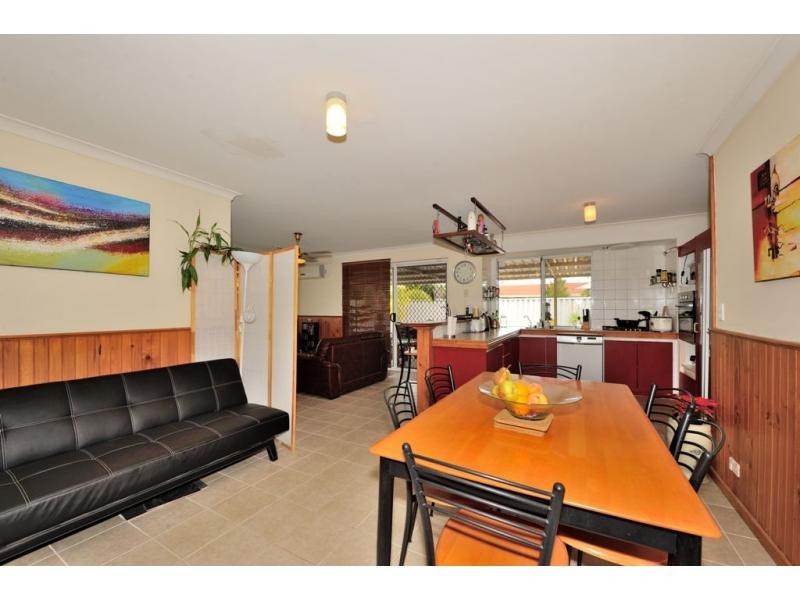 4 Chittering Place, Cooloongup WA 6168