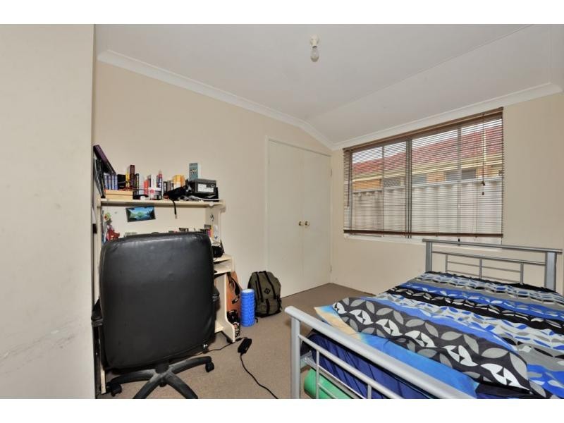4 Chittering Place, Cooloongup WA 6168