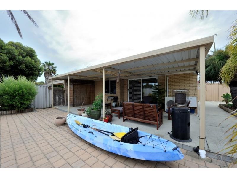 4 Chittering Place, Cooloongup WA 6168