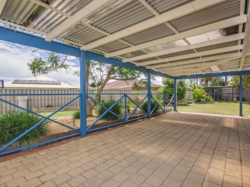16 Ozark Place, Warnbro WA 6169