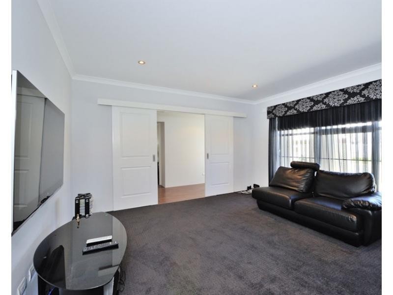 10 Valley Way, Baldivis WA 6171