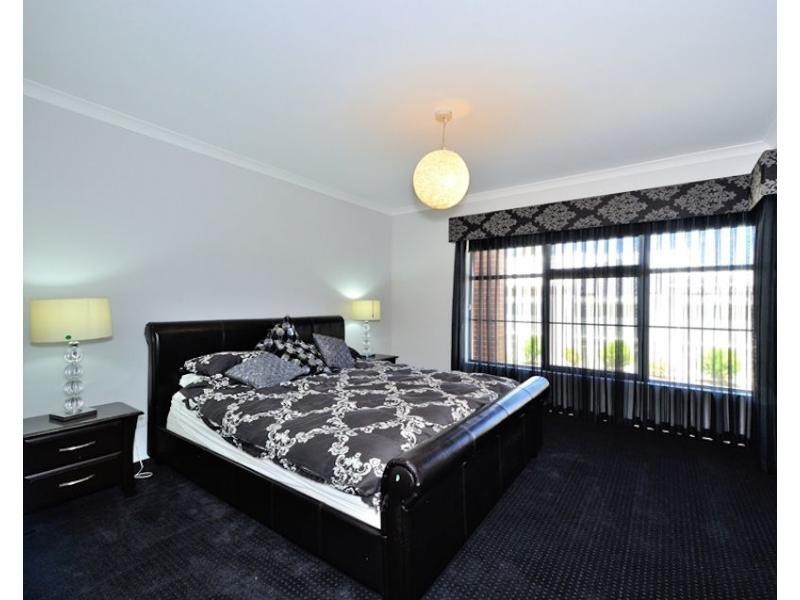 10 Valley Way, Baldivis WA 6171