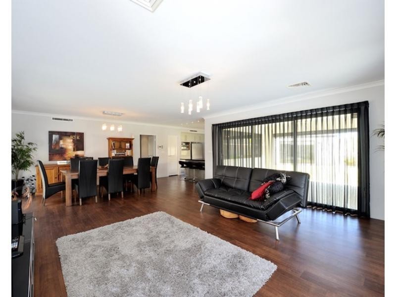 10 Valley Way, Baldivis WA 6171