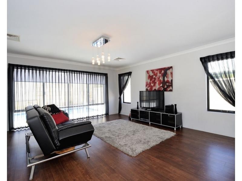 10 Valley Way, Baldivis WA 6171