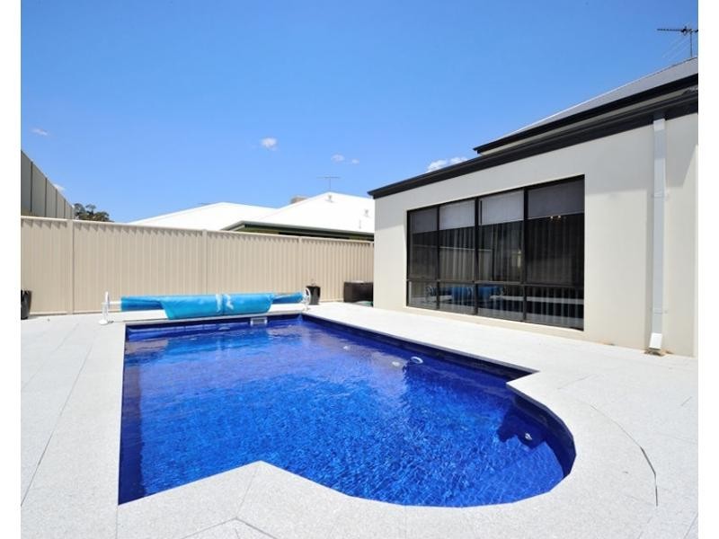 10 Valley Way, Baldivis WA 6171
