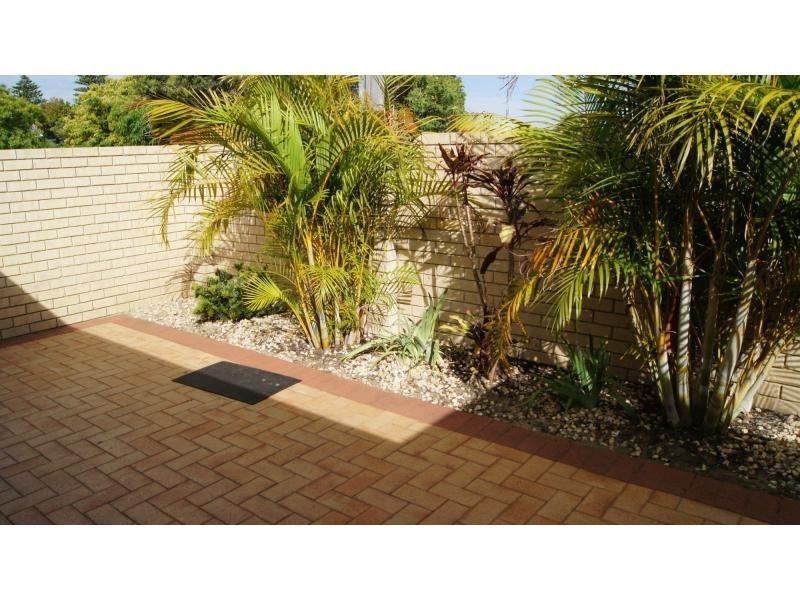 6/28-30 Stockman Way, Cannington WA 6107