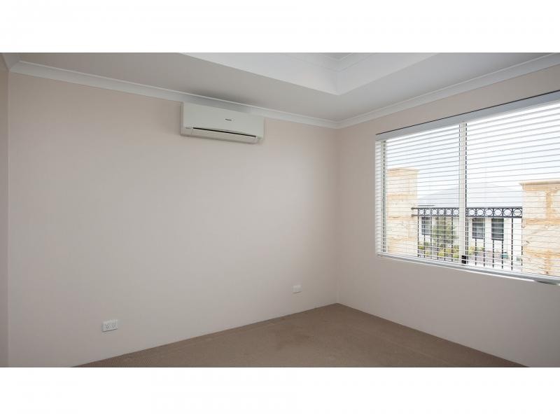 12A Titian Way, Tapping WA 6065