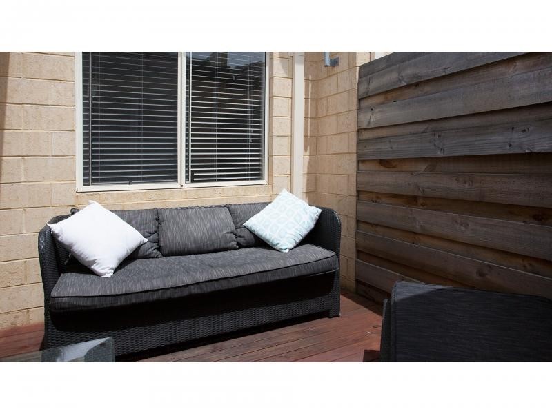 12A Titian Way, Tapping WA 6065