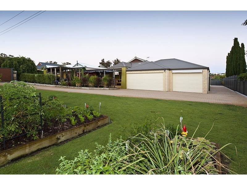 512 Eighty Road, Baldivis WA 6171