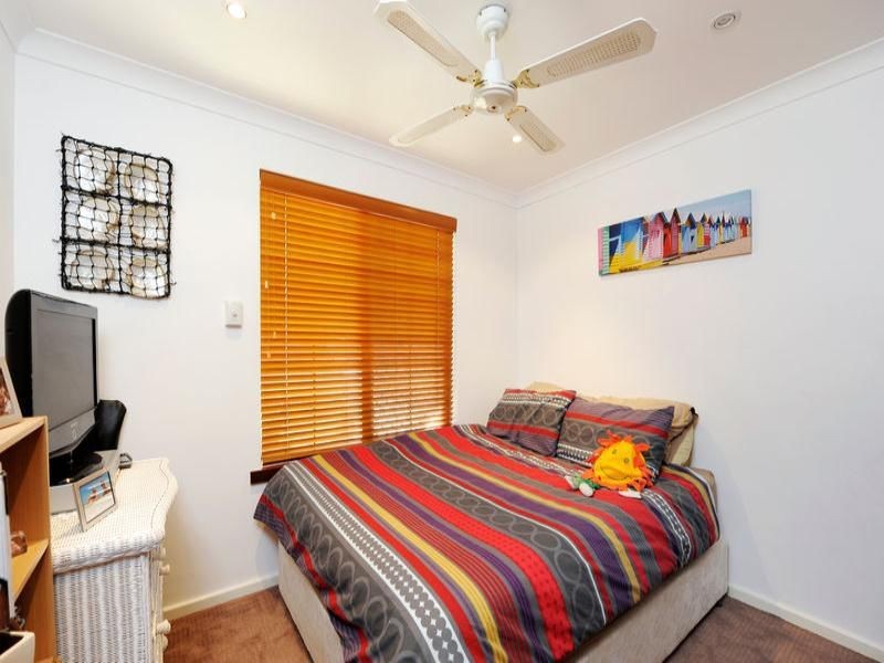 29 Elswick Street, Safety Bay WA 6169