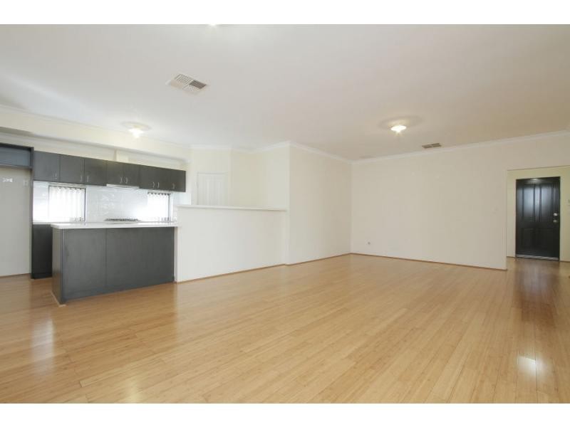 25 Tarradee Circuit, Thornlie WA 6108