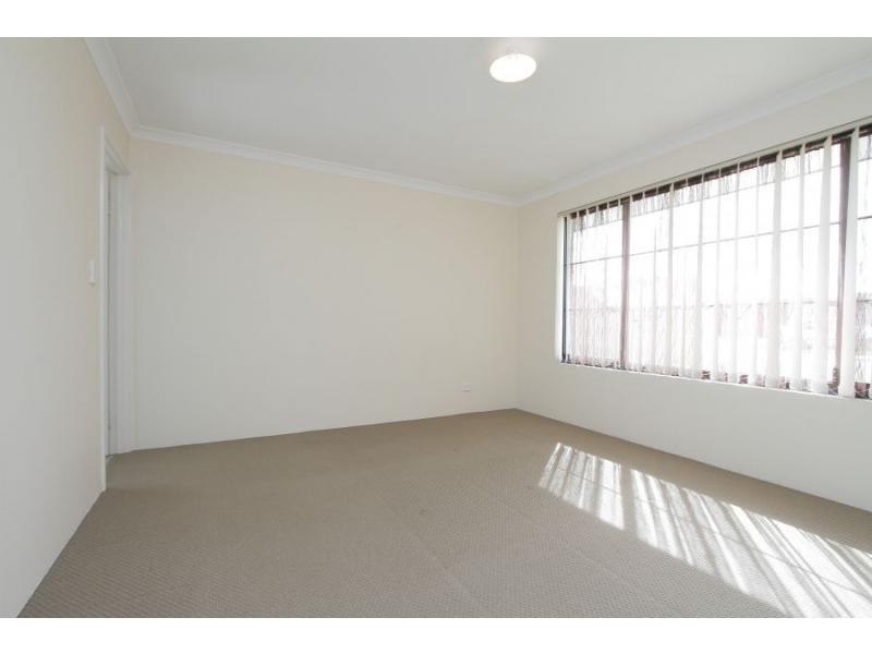 25 Tarradee Circuit, Thornlie WA 6108