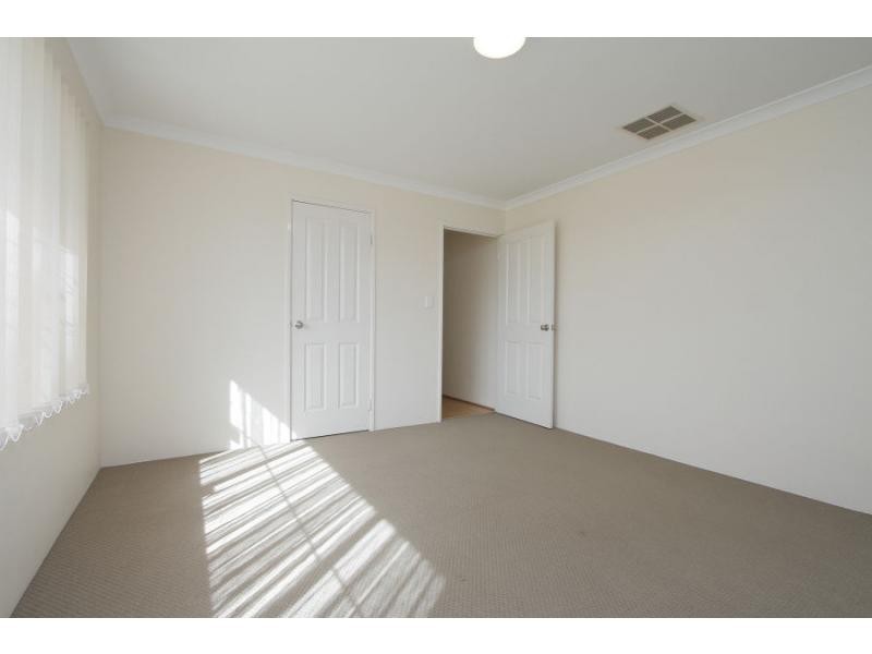 25 Tarradee Circuit, Thornlie WA 6108