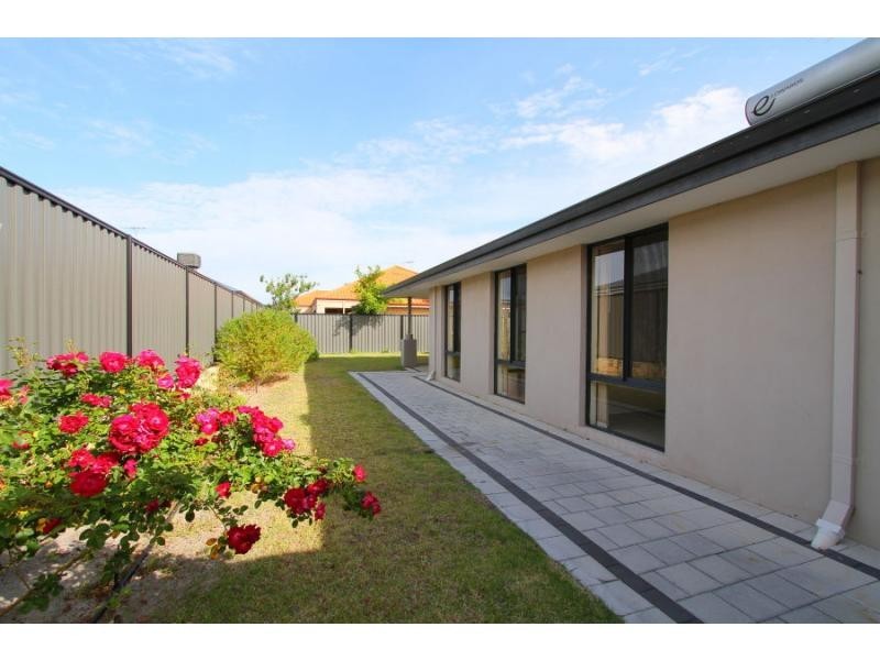 25 Tarradee Circuit, Thornlie WA 6108