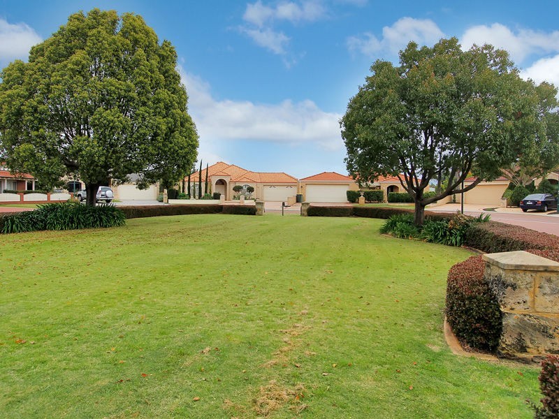 18 The Haven, Canning Vale WA 6155