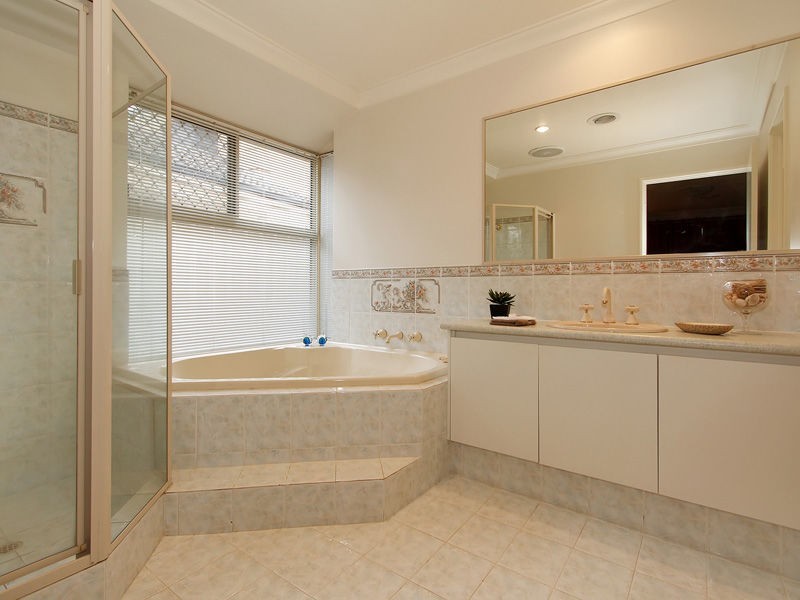18 The Haven, Canning Vale WA 6155