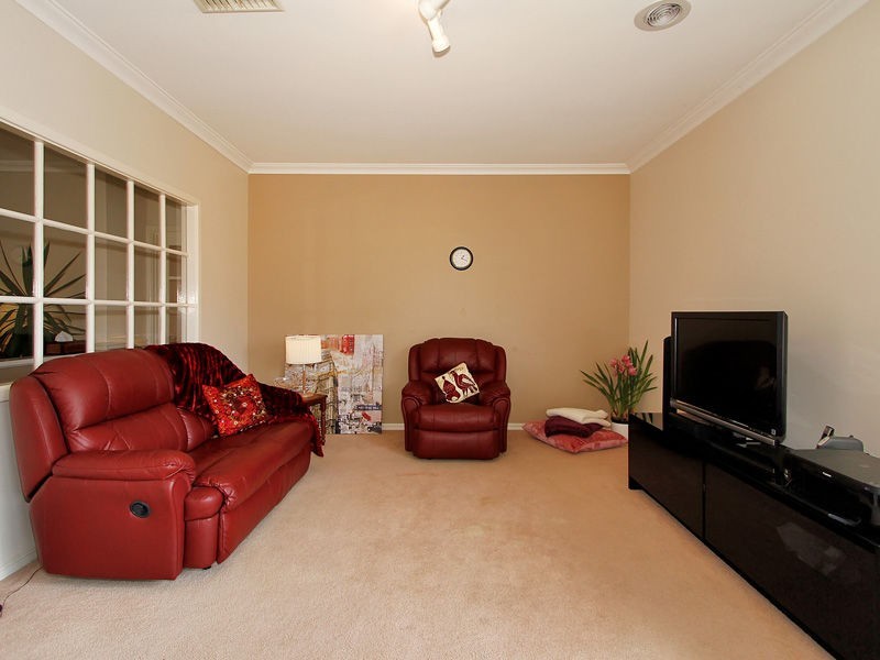 18 The Haven, Canning Vale WA 6155