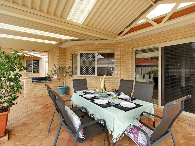 18 The Haven, Canning Vale WA 6155