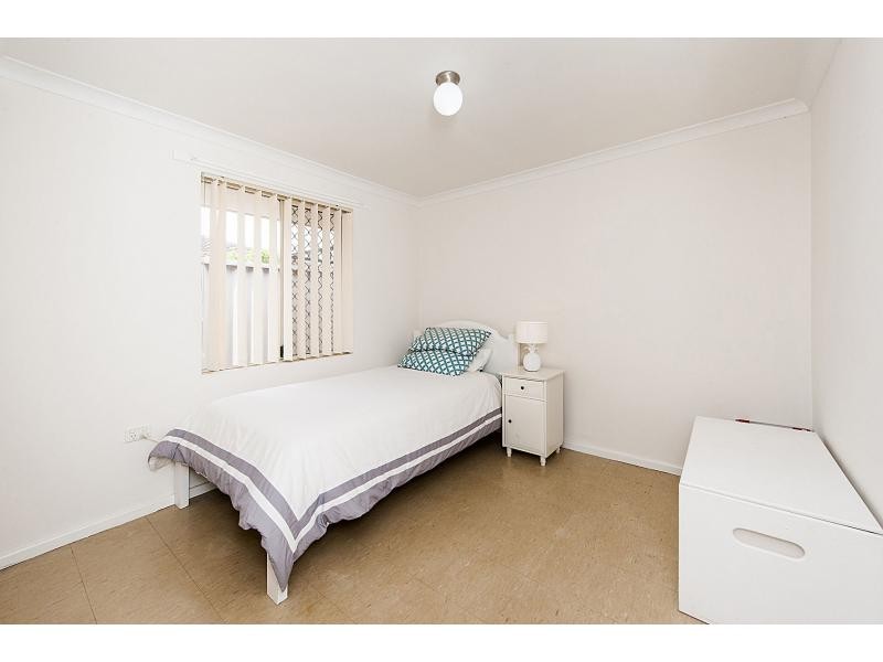 20 Castlerock Avenue, Waikiki WA 6169