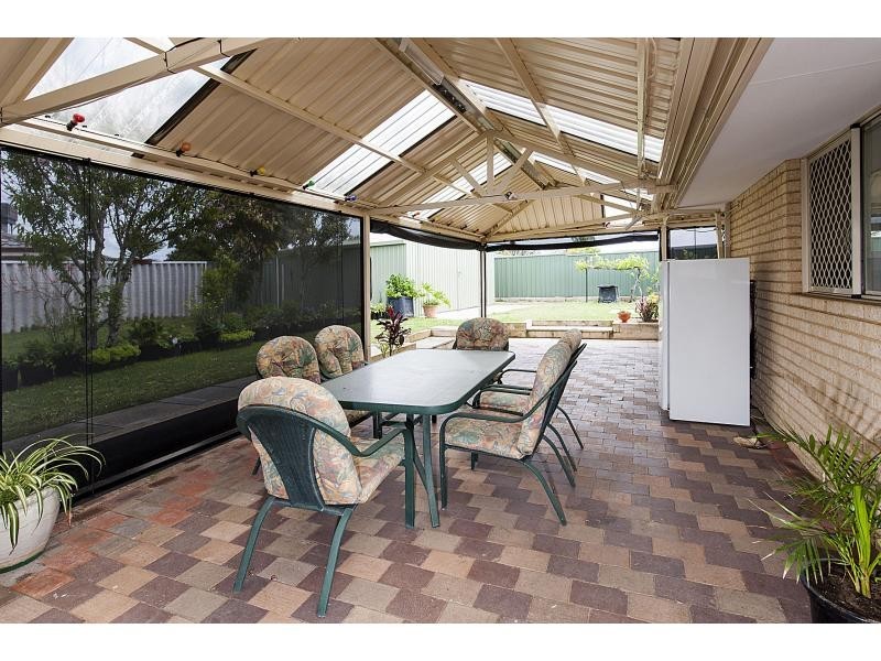 20 Castlerock Avenue, Waikiki WA 6169