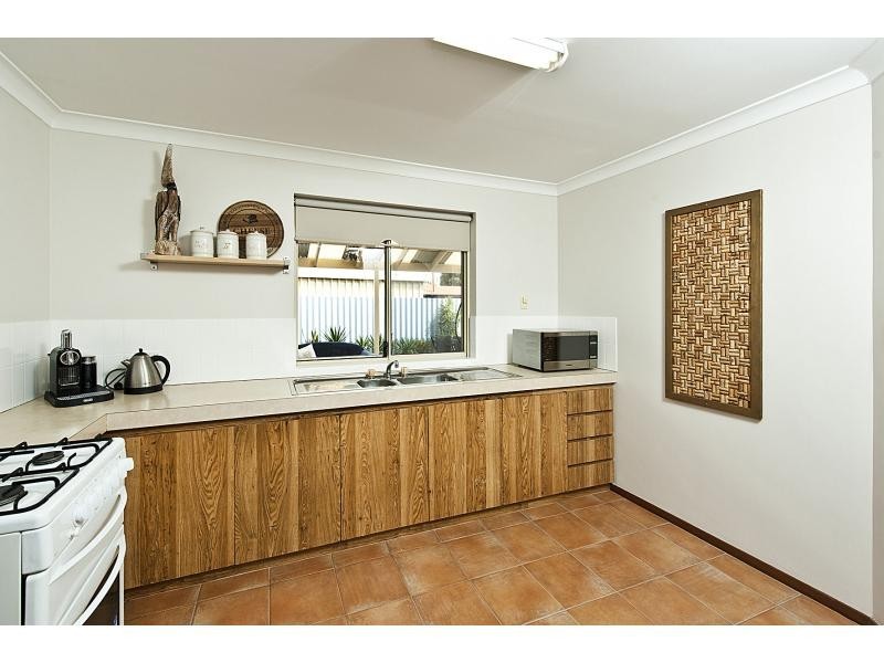2/27 Nettleton Way, Safety Bay WA 6169