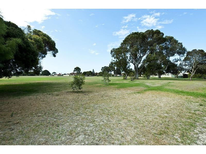 2/27 Nettleton Way, Safety Bay WA 6169