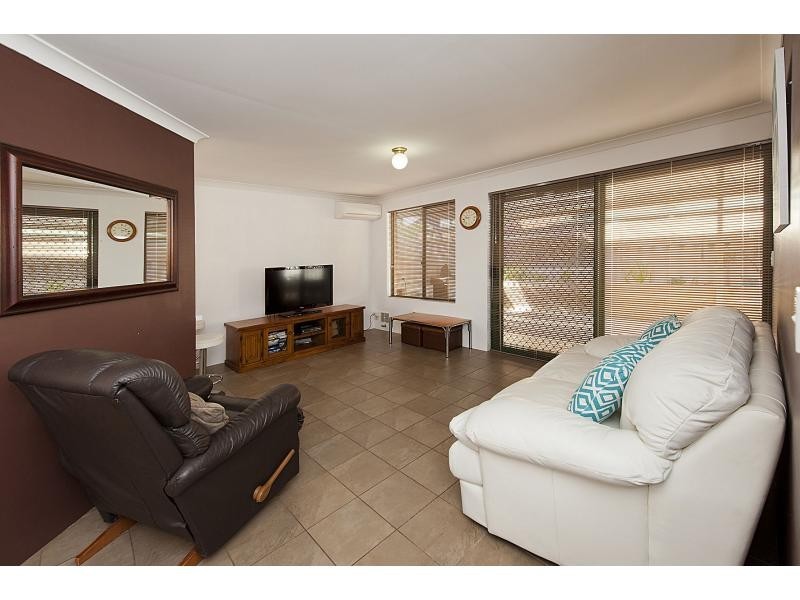 8/10 Dowling Street, Rockingham WA 6168