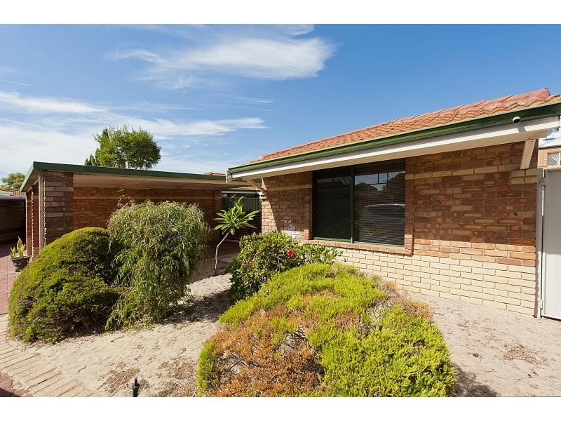 8/10 Dowling Street, Rockingham WA 6168