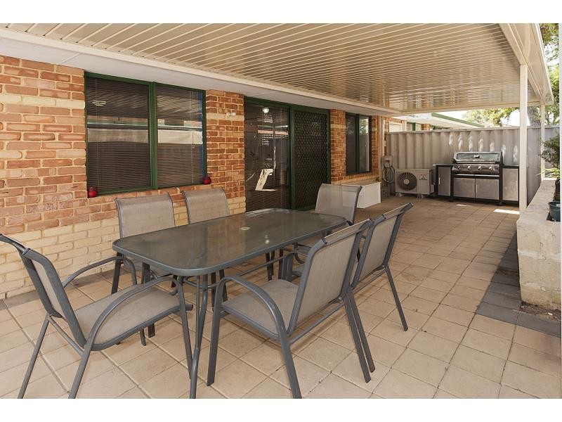 8/10 Dowling Street, Rockingham WA 6168