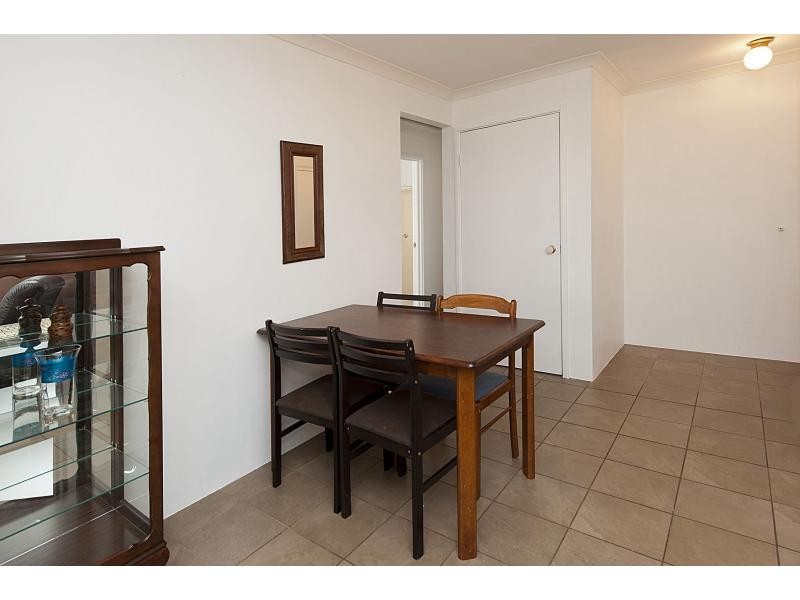 8/10 Dowling Street, Rockingham WA 6168