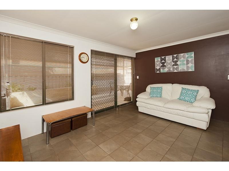 8/10 Dowling Street, Rockingham WA 6168