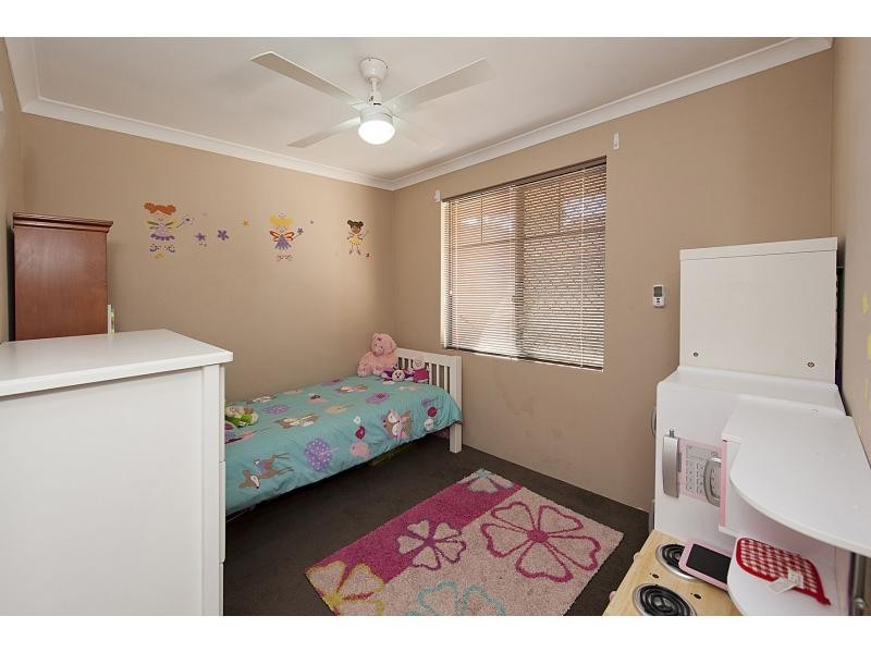 8/10 Dowling Street, Rockingham WA 6168