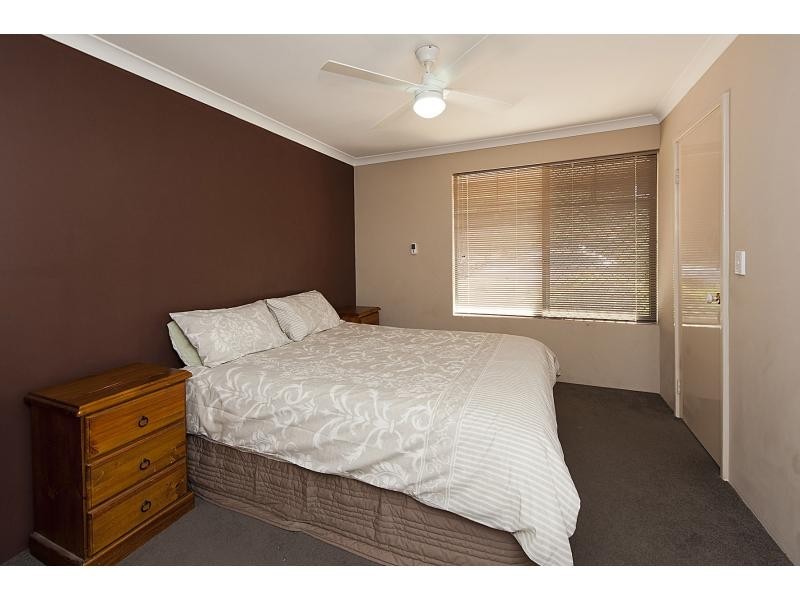 8/10 Dowling Street, Rockingham WA 6168