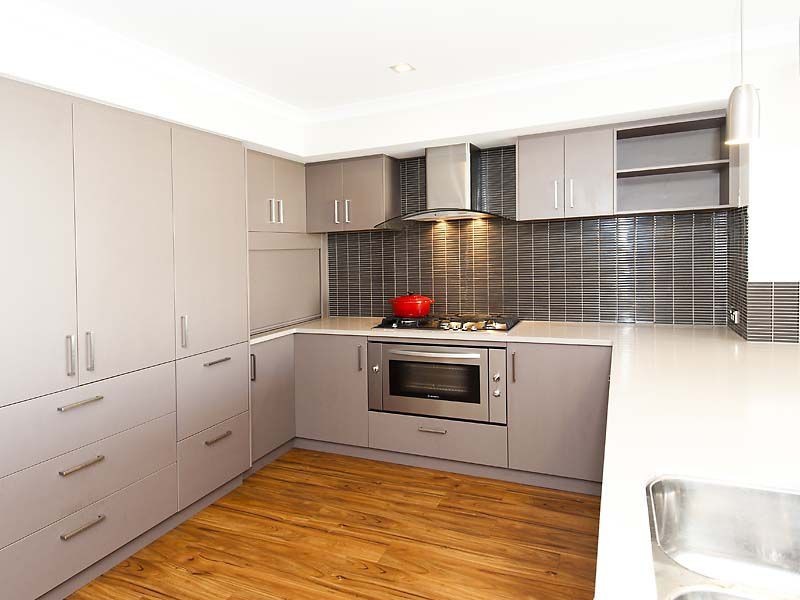 18 Newbridge Street, Meadow Springs WA 6210