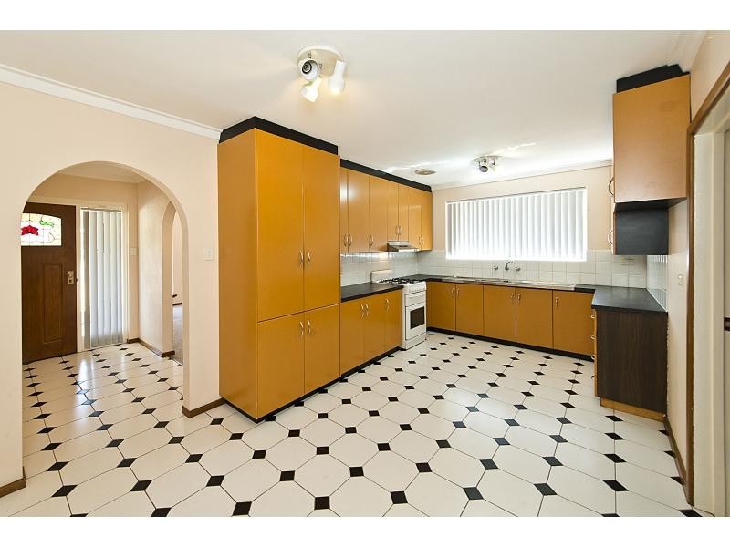 105 Hamilton Street, Stirling WA 6021