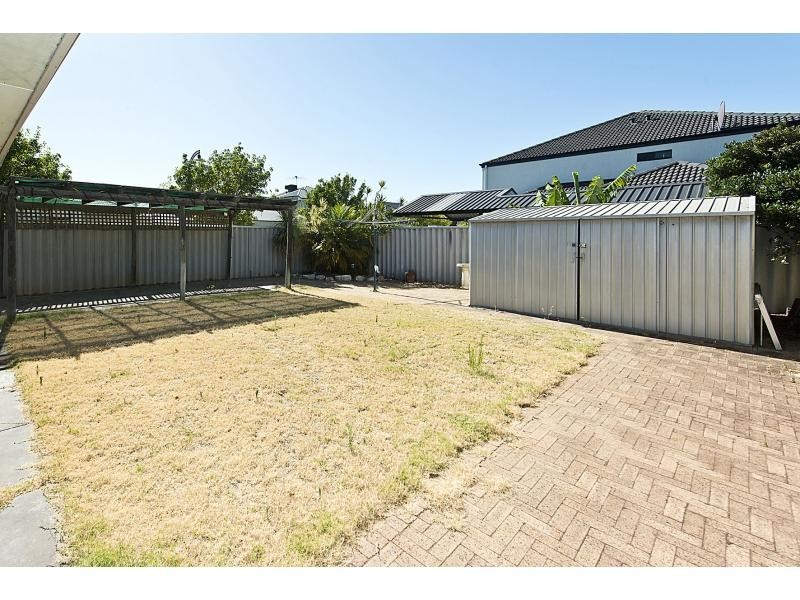 105 Hamilton Street, Stirling WA 6021