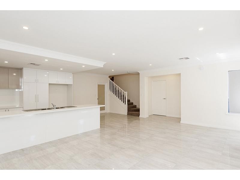 4D Knight Avenue, Yokine WA 6060