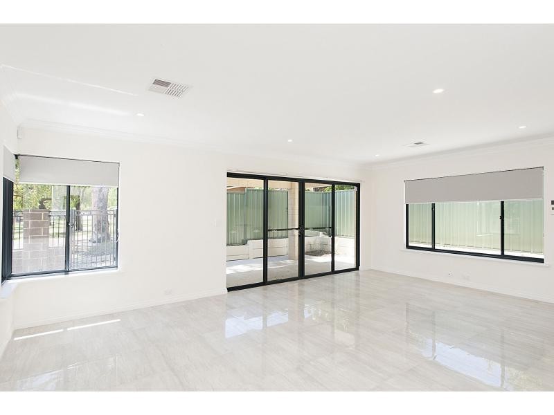 4D Knight Avenue, Yokine WA 6060