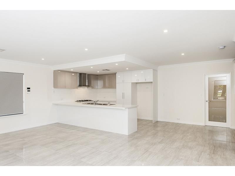 4D Knight Avenue, Yokine WA 6060