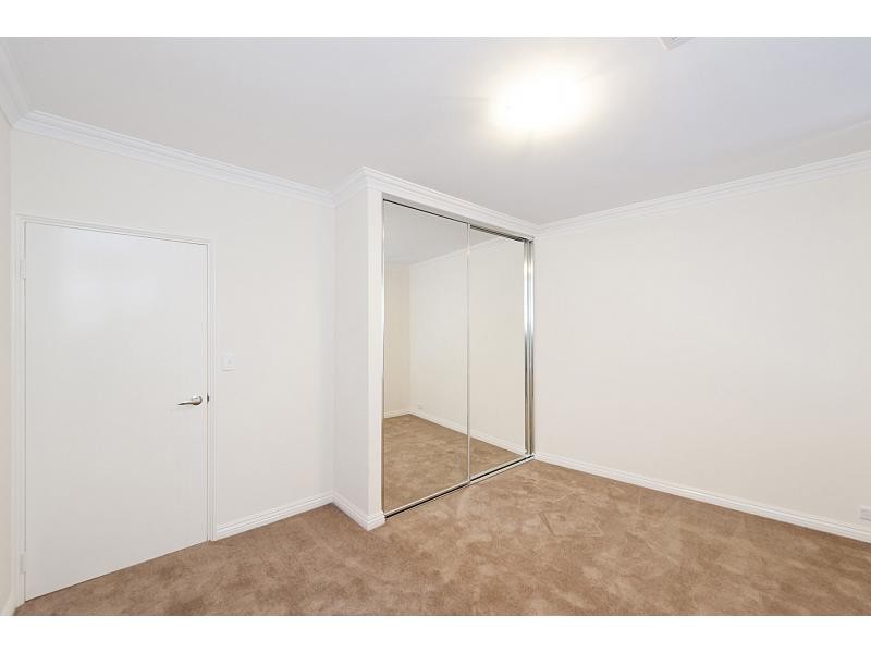 4D Knight Avenue, Yokine WA 6060