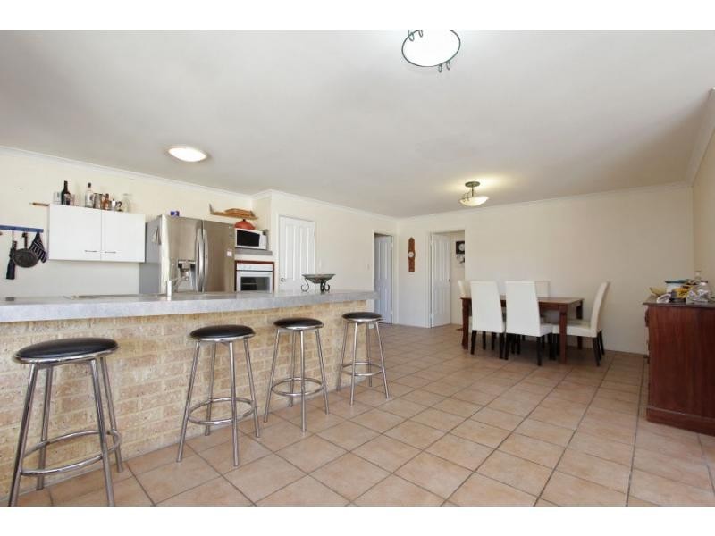 4 Binar Court, South Guildford WA 6055