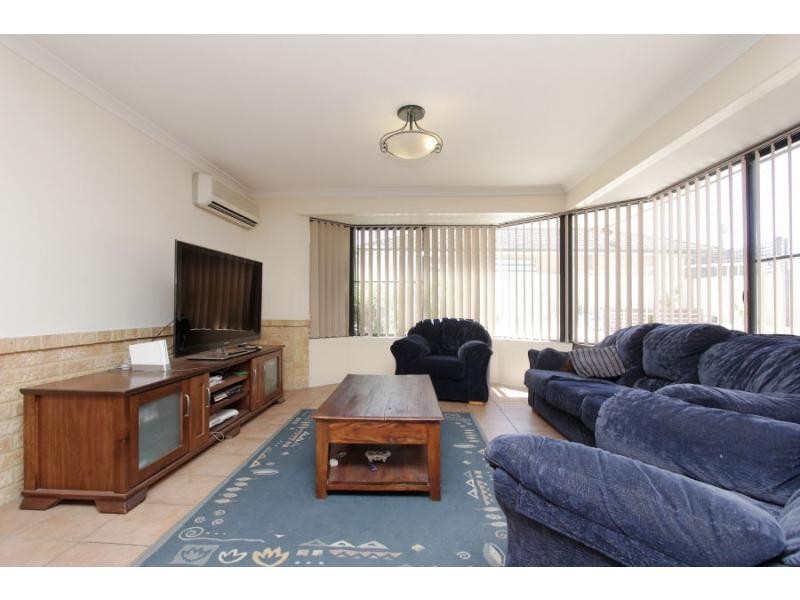 4 Binar Court, South Guildford WA 6055