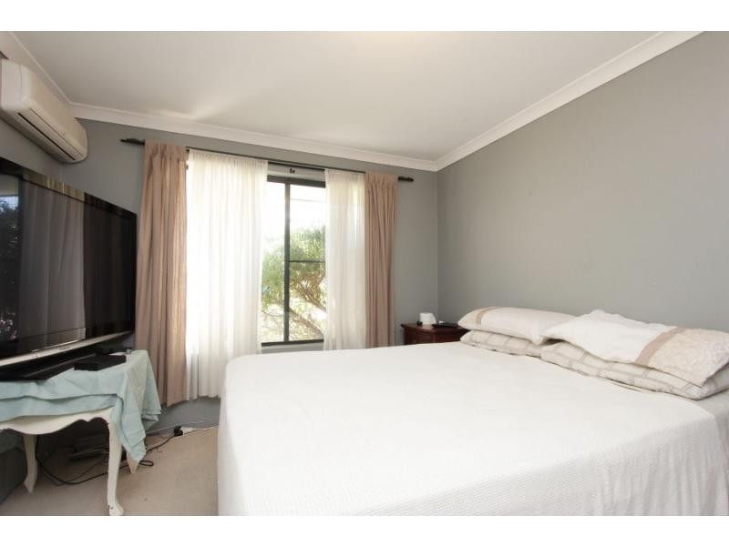4 Binar Court, South Guildford WA 6055