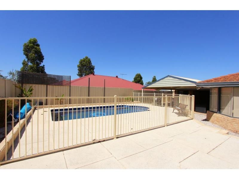 4 Binar Court, South Guildford WA 6055