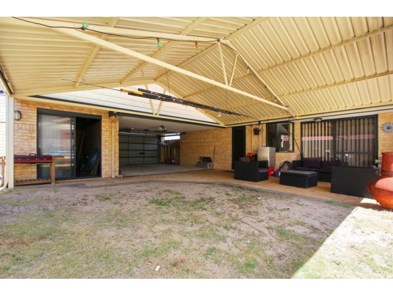 4 Binar Court, South Guildford WA 6055